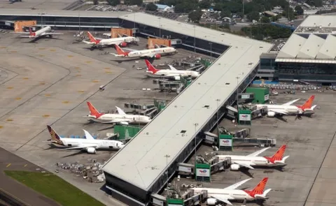 Delhi Airport Tech Glitch That Delayed Nearly 800 Flights