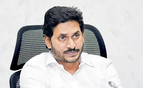 YS Jagan fires on Chandrababu over KGH Visakhapatnam