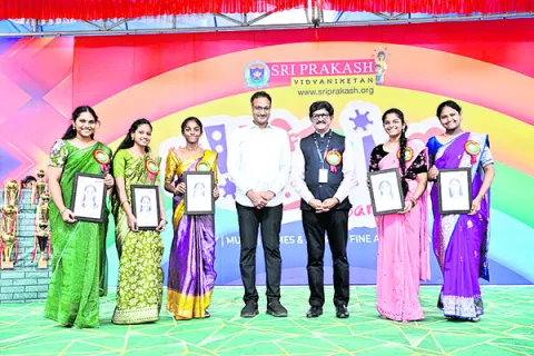 ఆచరణతో పిల్లల్లో విలువలు ఏర్పాలి 