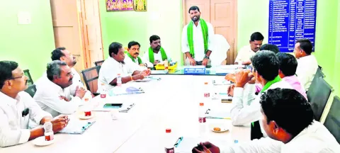 మార్కెట్‌ అభివృద్ధికి కృషి