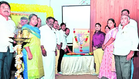 తూతూమంత్రంగా భక్త కనకదాసు జయంతి