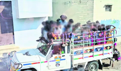 నిబంధనలు పట్టవా.. ? 
