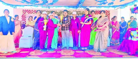 జోనల్‌స్థాయిలో సత్తాచాటిన క్రీడాకారులు