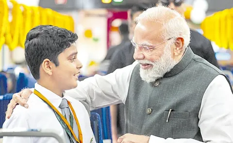 PM Modi Launches 4 New Vande Bharat Trains