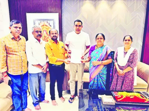 శ్రీకాంతాచారి వర్ధంతికి తరలిరావాలి