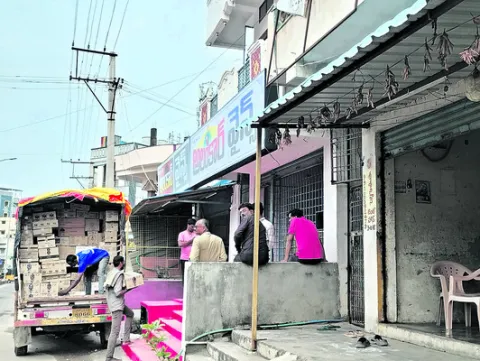 నేటి నుంచి కొత్త వైన్స్‌!