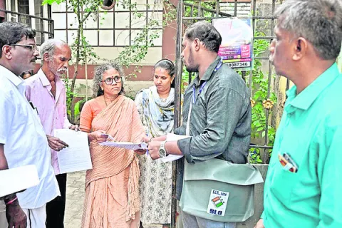 వంకాయ కిలో ధర రూ.120 
