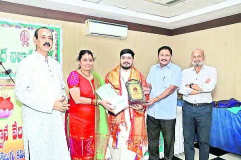 మన జీవితం రాముని కథతో ముడిపడింది