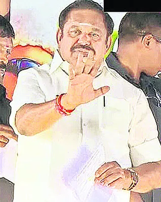 గోబిలో పళణి బల నిరూపణ..!