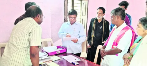 నామినేషన్ల ప్రక్రియ సజావుగా నిర్వహించాలి 