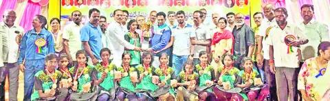 ఖోఖో విజేతలు విశాఖ, చిత్తూరు