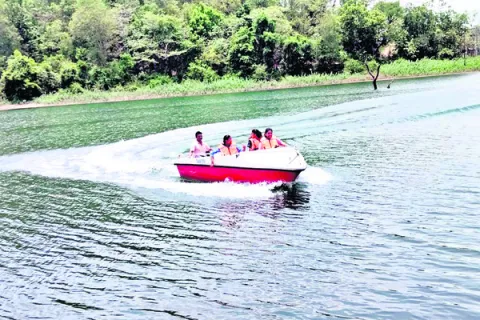 ఖమ్మం–దేవరపల్లి  హైవే పరిశీలన