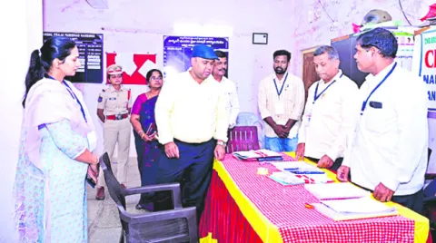 ఎన్నికల నియమావళి పాటించాలి 