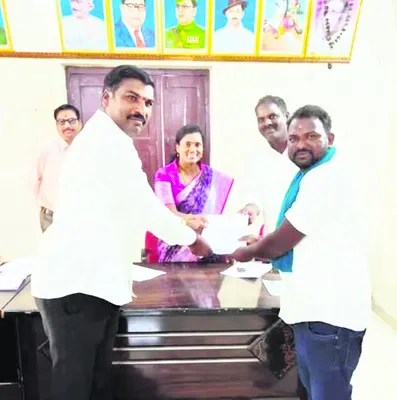 రెండో విడత తొలిరోజు 270 