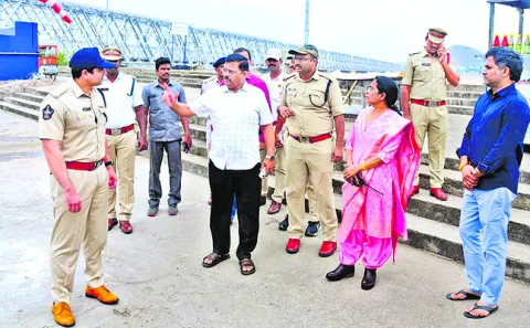 దీక్షల విరమణ ఏర్పాట్ల పరిశీలన