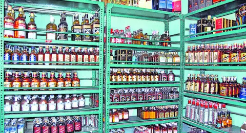 నేటి నుంచి కొత్త మద్యం పాలసీ