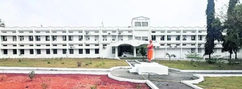 భారంగా నడిపిస్తున్నారు.. 