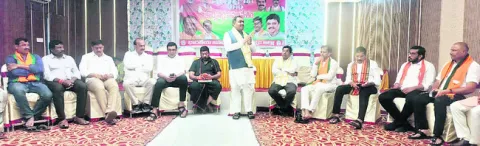 కాషాయ జెండా ఎగరడం ఖాయం