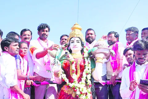 కేసీఆర్‌ దీక్ష ఫలితమే స్వరాష్ట్రం