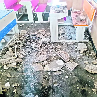 విద్యార్థులకు త్రుటిలో తప్పిన ప్రమాదం 