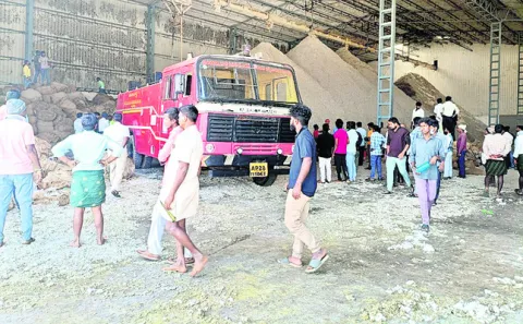 జిన్నింగ్‌ మిల్లులో  అగ్ని ప్రమాదం  
