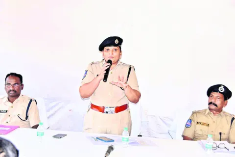 ఎన్నికల విధుల్లో నిర్లక్ష్యం వద్దు 