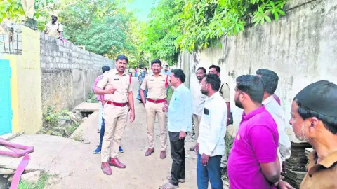 రోడ్డు ప్రమాదంలో గుర్తుతెలియని వ్యక్తి మృతి
