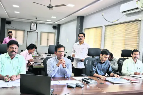 రీసర్వే, మ్యుటేషన్‌ ప్రక్రియ వేగవంతం 