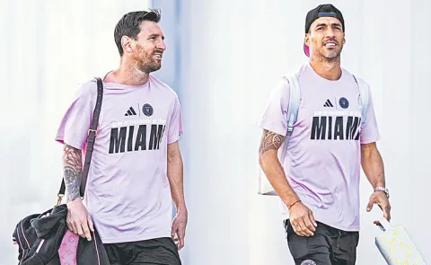 Lionel Messi fashion show with celebrities in Mumbai on 14th1