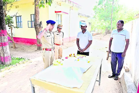 ‘రూని’కి ఘన నివాళి