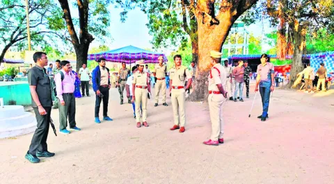 అన్ని విభాగాలు సమన్వయంతో పనిచేయాలి