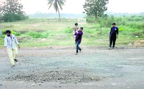 మనమే తలో చేయీ వేద్దాం ! 