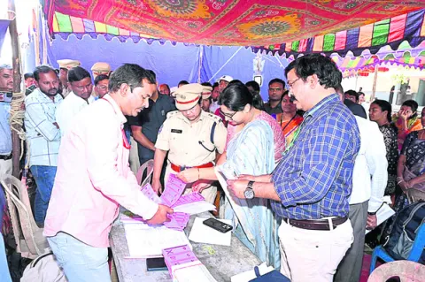 ఎన్నికలు సమర్థవంతంగా నిర్వహించాలి