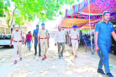 విధుల్లో అప్రమత్తంగా ఉండాలి