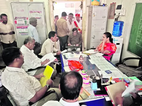 వసంతపేట మున్సిపల్‌ హైస్కూల్‌ ఘటనపై విచారణ