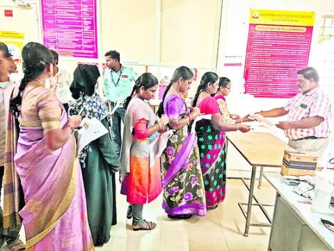 ప్రశాంతంగా మొదటి రోజు టెట్‌ 