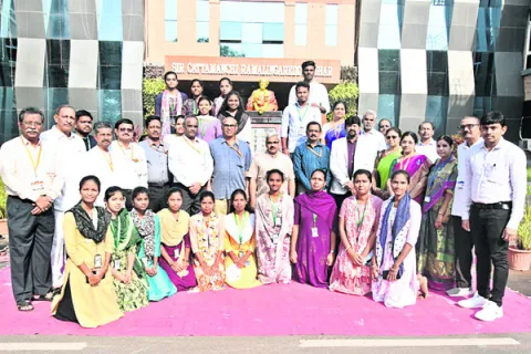 కట్టమంచి దార్శనికతతోనే ఏయూకు బహుముఖ ప్రగతి 