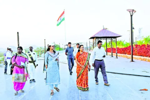 భద్రకాళి బండ్‌ పనులు పూర్తి చేయండి