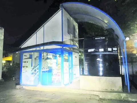 అద్దె చెల్లించడం లేదని వాటర్‌ ప్లాంట్‌ మూత