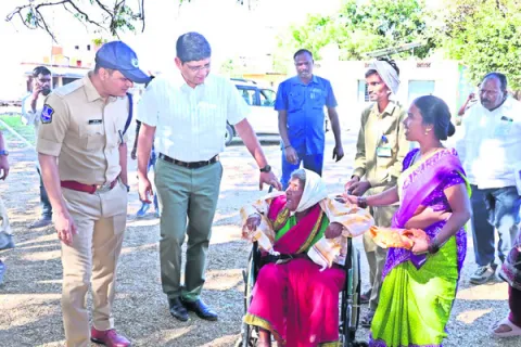 చలిలోనూ ఓటెత్తారు