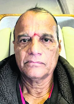 సర్పంచ్‌ బరిలో కోడలు.. ఓటేయడానికి అమెరికా నుంచి మామ