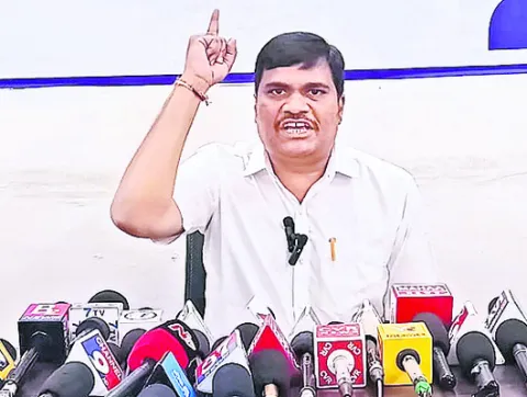 గంజాయి డబ్బుతోనే కార్పొరేటర్ల కొనుగోలు 