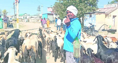 తొలి పోరు ముగిసింది