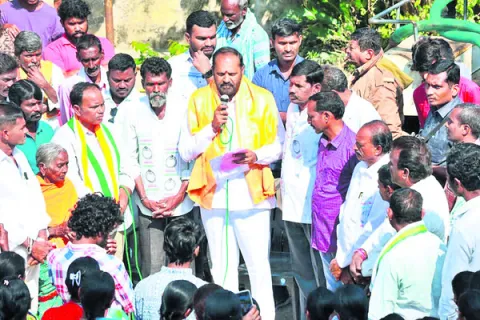 కాంగ్రెస్‌ సర్కారుతోనే పేదలకు మేలు