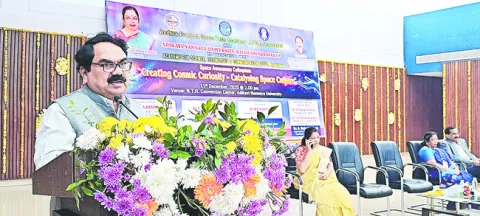 అంతరిక్ష సాంకేతిక పరిజ్ఞానం  పెంచుకోవాలి
