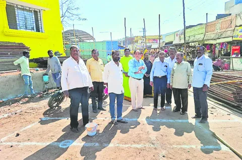 కొమురవెల్లిలో భక్తులకు ఇబ్బందులు తలెత్తొద్దు