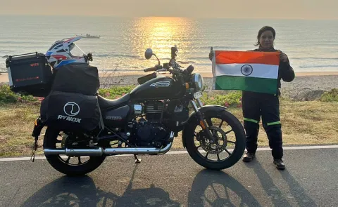 Sakshi exclusive interview with women solo bike rider Aishwarya Nagarkar