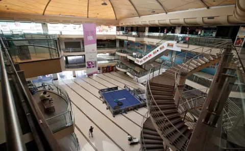 Key Reasons Behind Rising Ghost Malls in India6