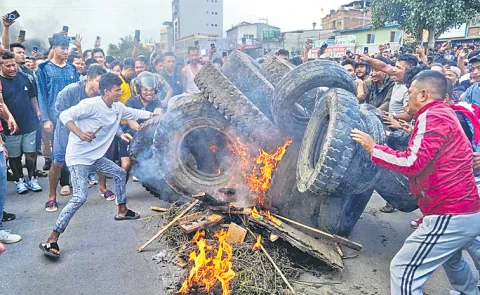 Sakshi Guest Column On Nepal parties in crisis