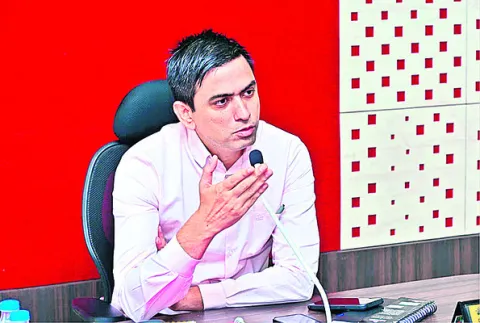 రోడ్డు ప్రమాదాల నివారణకు పటిష్ట చర్యలు 